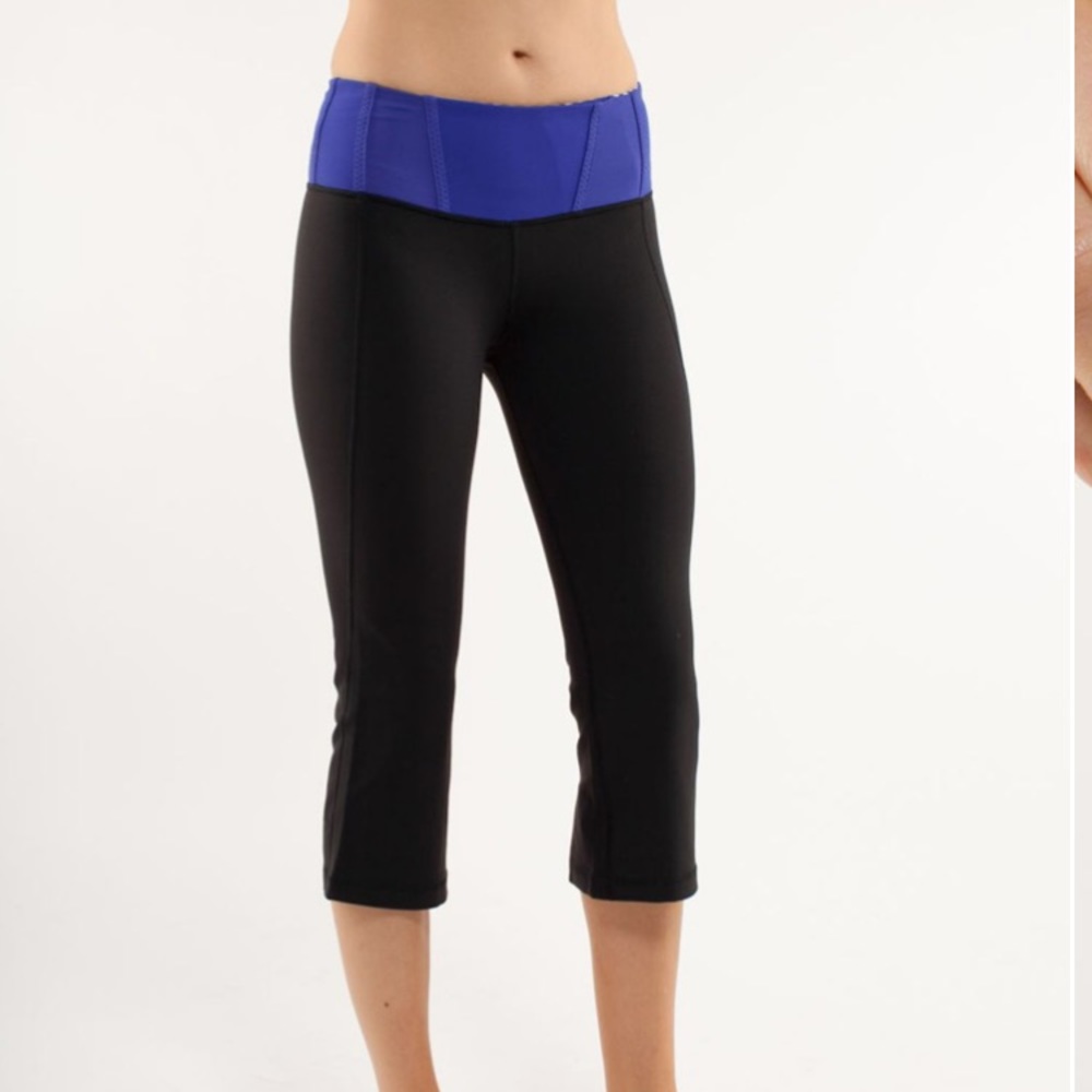 Lululemon tadasana slit crop pigment blue 4